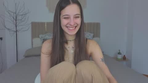 Lana online show from December 2, 2025, 7:47 am