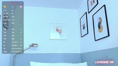 Snapshot of littlee_emilyy_ chatting on December 23, 2024, 1:24 pm Emily  online show from December 23, 2024, 1:24 pm