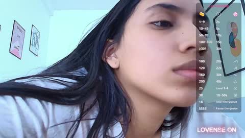 Snapshot of littlee_emilyy_ chatting on December 23, 2024, 5:43 pm Emily  online show from December 23, 2024, 5:43 pm