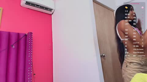 Snapshot of littlee_emilyy_ chatting on January 31, 2025, 2:58 am Emily  online show from January 31, 2025, 2:58 am