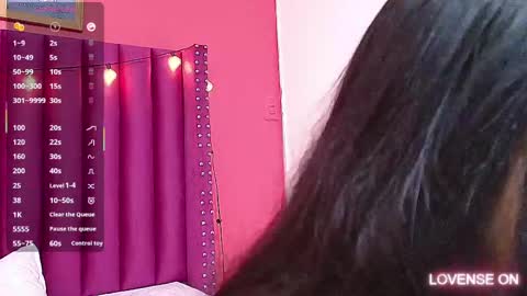 Snapshot of littlee_emilyy_ chatting on February 12, 2025, 6:08 am Emily  online show from February 12, 2025, 6:08 am