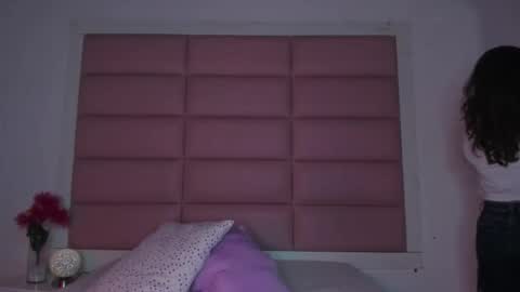 Snapshot of littlee_emma_ chatting on January 7, 2026, 3:09 am littlee_emma_ online show from January 7, 2026, 3:09 am