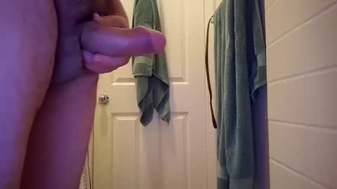 littleguyy888 online show from April 22, 2026, 11:56 am