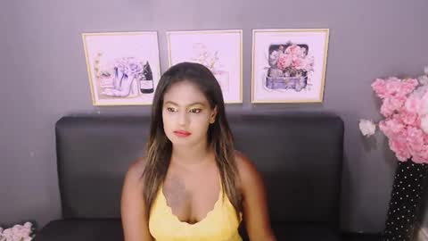 Snapshot of littleindianmilf chatting on January 8, 2025, 9:21 am littleindianmilf online show from January 8, 2025, 9:21 am