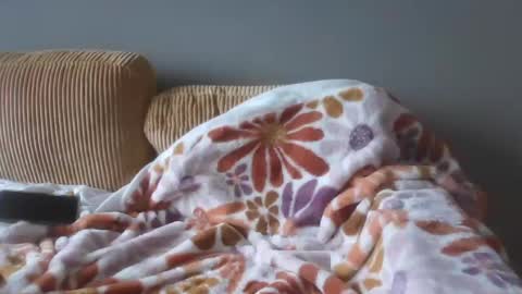 Snapshot of littlelovesbig chatting on September 19, 2025, 8:09 pm littlelovesbig online show from September 19, 2025, 8:09 pm