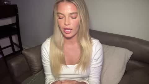 Marciabrady online show from December 19, 2024, 11:14 pm