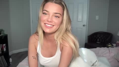 Marciabrady online show from January 15, 2025, 7:12 pm