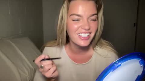 Marciabrady online show from March 7, 2025, 5:51 am