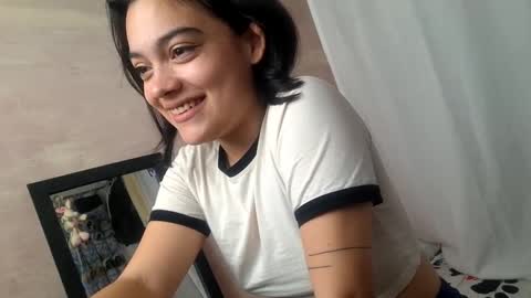 Snapshot of littlemelii chatting on September 13, 2025, 8:08 pm Melia online show from September 13, 2025, 8:08 pm