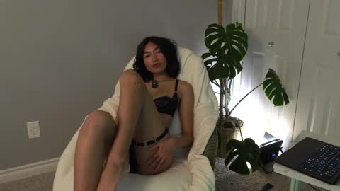 Kira online show from May 31, 2026, 3:04 am