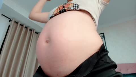 Sarahs Room online show from March 6, 2025, 1:05 am