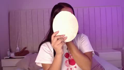 im olivia IG littleolivia01 online show from October 15, 2025, 2:50 pm