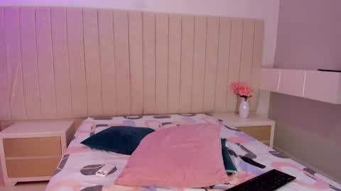 Snapshot of littleoliviia_ chatting on March 13, 2026, 1:51 pm im olivia IG littleolivia01 online show from March 13, 2026, 1:51 pm