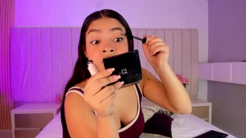 Snapshot of littleoliviia_ chatting on March 24, 2026, 2:11 pm im olivia IG littleolivia01 online show from March 24, 2026, 2:11 pm