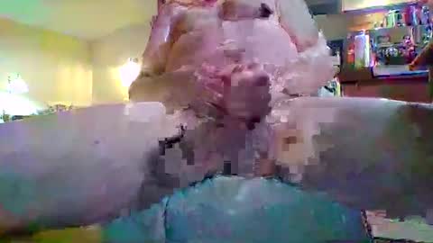 littlepetey17 online show from December 6, 2024, 2:46 am