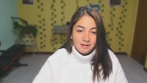 Snapshot of littleprety6969 chatting on April 9, 2026, 4:01 am Mia Wednesday to Sunday 730 am to 1030 am Colombian Hour D online show from April 9, 2026, 4:01 am
