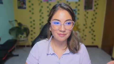 Snapshot of littleprety6969 chatting on April 16, 2026, 3:57 pm Mia Wednesday to Sunday 730 am to 1030 am Colombian Hour D online show from April 16, 2026, 3:57 pm
