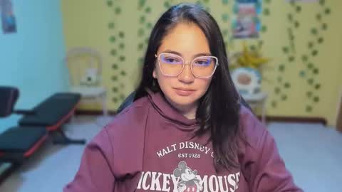 Snapshot of littleprety6969 chatting on May 9, 2026, 5:45 am Mia Wednesday to Sunday 730 am to 1030 am Colombian Hour D online show from May 9, 2026, 5:45 am