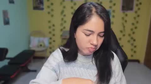 Snapshot of littleprety6969 chatting on May 13, 2026, 1:19 pm Mia Wednesday to Sunday 730 am to 1030 am Colombian Hour D online show from May 13, 2026, 1:19 pm