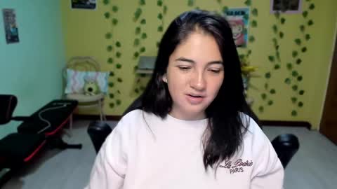 Snapshot of littleprety6969 chatting on May 16, 2026, 5:59 am Mia Wednesday to Sunday 730 am to 1030 am Colombian Hour D online show from May 16, 2026, 5:59 am