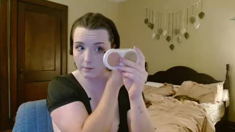 Snapshot of littlestpuppet chatting on April 16, 2026, 12:00 am Kori online show from April 16, 2026, 12:00 am