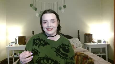 Snapshot of littlestpuppet chatting on May 1, 2026, 12:04 am Kori online show from May 1, 2026, 12:04 am