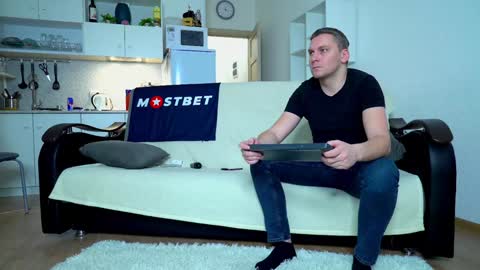 Little Tifany online show from December 20, 2024, 8:49 am