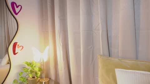 littletammy_ online show from January 15, 2026, 4:00 pm