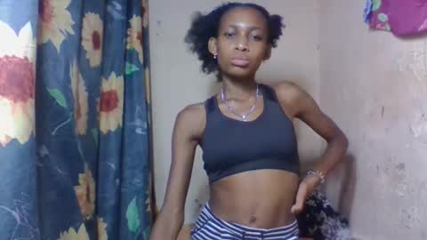 Snapshot of littleyanah chatting on February 3, 2026, 8:52 am yanah online show from February 3, 2026, 8:52 am