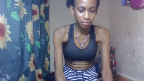 Snapshot of littleyanah chatting on February 13, 2026, 7:15 am yanah online show from February 13, 2026, 7:15 am