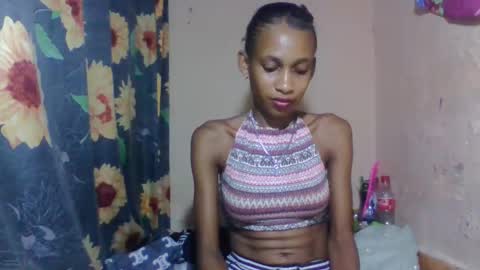 Snapshot of littleyanah chatting on February 14, 2026, 11:51 am yanah online show from February 14, 2026, 11:51 am