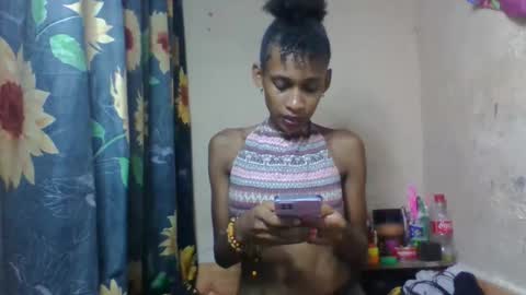 Snapshot of littleyanah chatting on February 20, 2026, 7:43 am yanah online show from February 20, 2026, 7:43 am