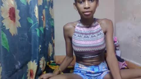 Snapshot of littleyanah chatting on February 23, 2026, 7:11 pm yanah online show from February 23, 2026, 7:11 pm