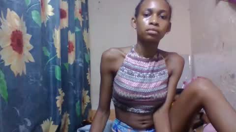 Snapshot of littleyanah chatting on February 24, 2026, 9:40 am yanah online show from February 24, 2026, 9:40 am