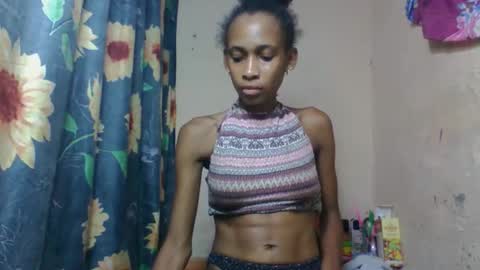 Snapshot of littleyanah chatting on March 2, 2026, 7:21 pm yanah online show from March 2, 2026, 7:21 pm