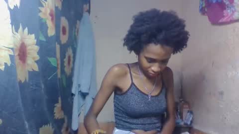 Snapshot of littleyanah chatting on March 7, 2026, 6:05 pm yanah online show from March 7, 2026, 6:05 pm