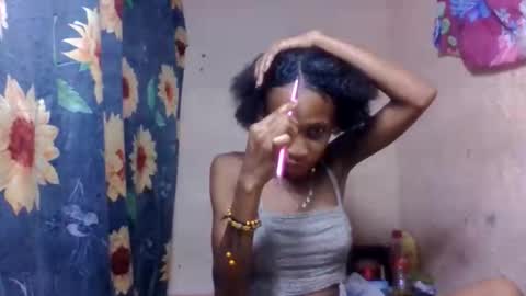 Snapshot of littleyanah chatting on March 16, 2026, 7:23 am yanah online show from March 16, 2026, 7:23 am