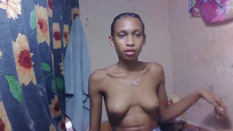 Snapshot of littleyanah chatting on March 19, 2026, 10:19 am yanah online show from March 19, 2026, 10:19 am