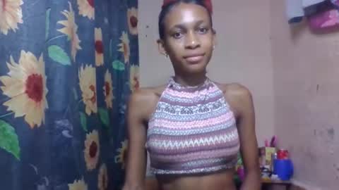 Snapshot of littleyanah chatting on April 4, 2026, 5:49 am yanah online show from April 4, 2026, 5:49 am