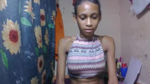 Snapshot of littleyanah chatting on April 6, 2026, 4:46 am yanah online show from April 6, 2026, 4:46 am