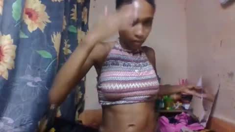 Snapshot of littleyanah chatting on April 13, 2026, 5:40 pm yanah online show from April 13, 2026, 5:40 pm