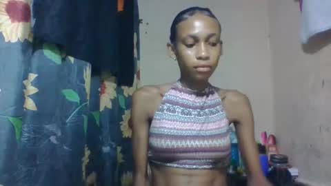 Snapshot of littleyanah chatting on April 17, 2026, 3:59 pm yanah online show from April 17, 2026, 3:59 pm