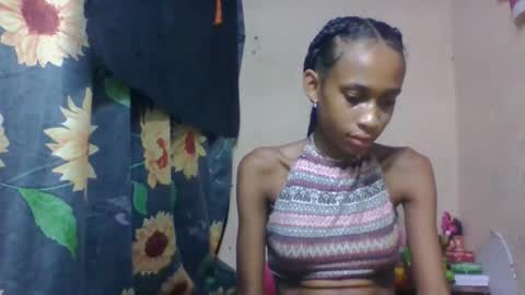 Snapshot of littleyanah chatting on April 19, 2026, 2:49 pm yanah online show from April 19, 2026, 2:49 pm