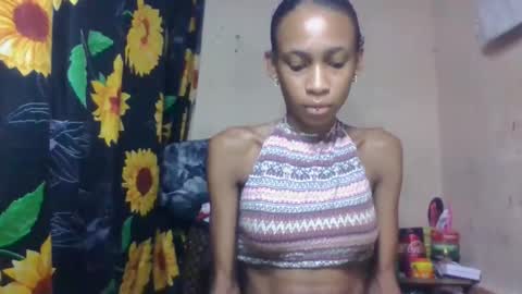 Snapshot of littleyanah chatting on April 28, 2026, 4:06 am yanah online show from April 28, 2026, 4:06 am