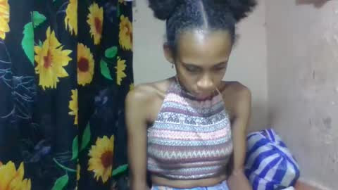 Snapshot of littleyanah chatting on May 3, 2026, 9:37 am yanah online show from May 3, 2026, 9:37 am