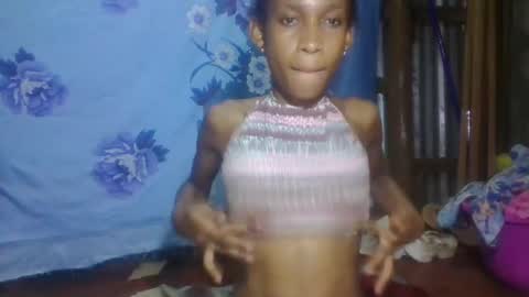 Snapshot of littleyanah chatting on May 21, 2026, 12:39 am yanah online show from May 21, 2026, 12:39 am