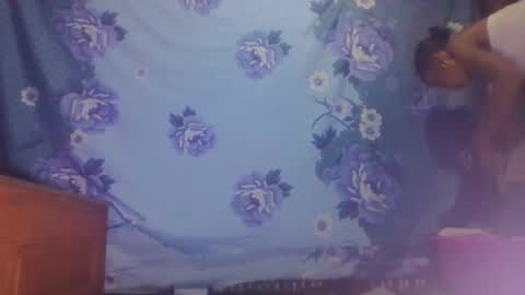 Snapshot of littleyanah chatting on May 24, 2026, 7:08 pm yanah online show from May 24, 2026, 7:08 pm