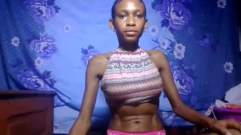 Snapshot of littleyanah chatting on May 25, 2026, 7:14 am yanah online show from May 25, 2026, 7:14 am