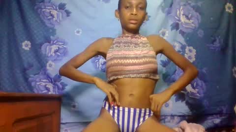 Snapshot of littleyanah chatting on May 27, 2026, 5:21 pm yanah online show from May 27, 2026, 5:21 pm
