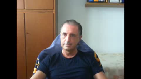 Snapshot of liuk53 chatting on September 22, 2025, 1:35 pm liuk53 online show from September 22, 2025, 1:35 pm